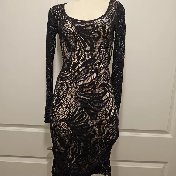 BCBG - Picture 2 of 4